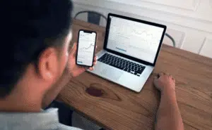 belegger-app-laptop-grafiek